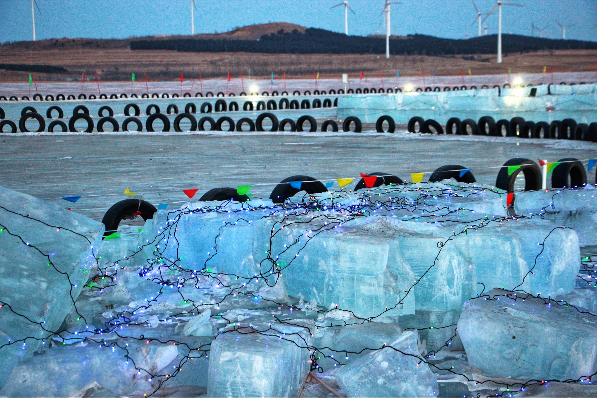 巨龍湖冰雪世界7.jpg